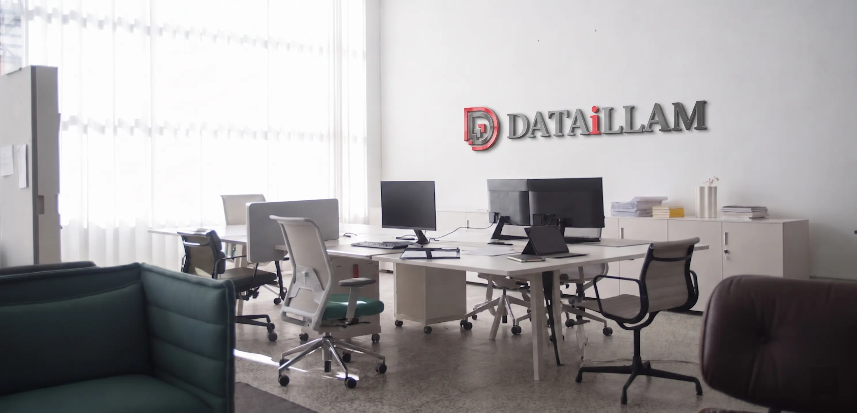 DATAiLLAM Hero